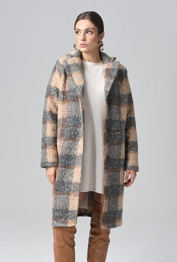 Płaszcz damski w kratę