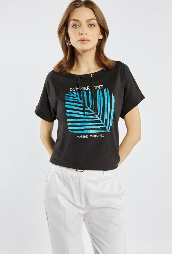 T-shirt z nadrukiem i napisem