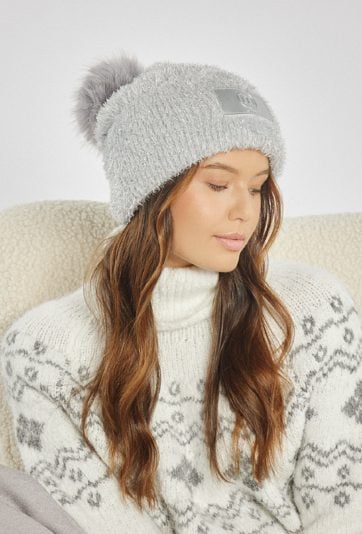 Połyskująca czapka damska