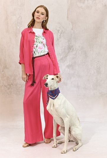 Długie spodnie z szeroką nogawką