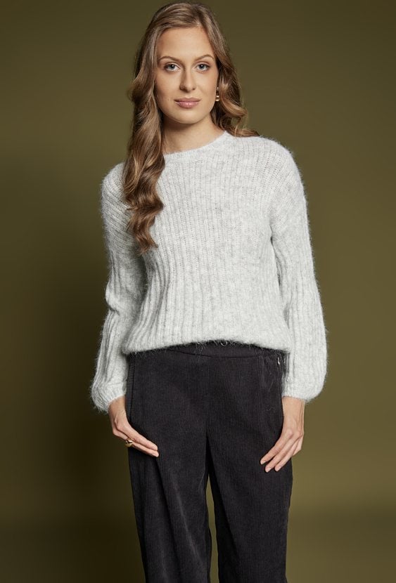 Sweter damski z wiskozą