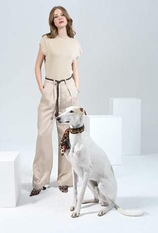 Długie spodnie z szeroką nogawką