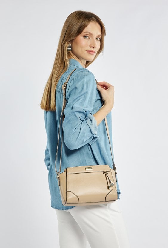 Torba damska zawieszona na pasku