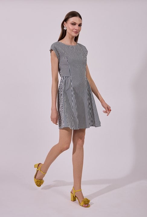 Sukienka mini w paski
