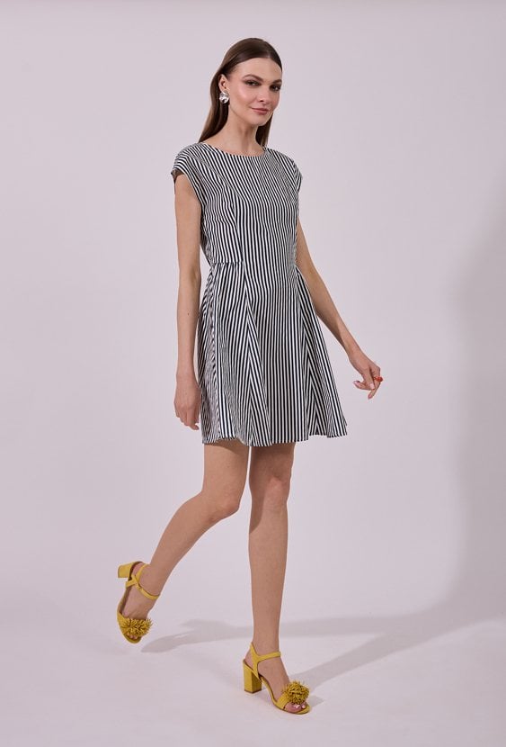 Sukienka mini w paski