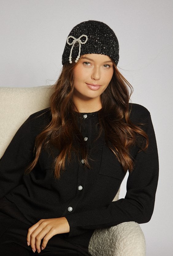 Czapka damska z kokardą