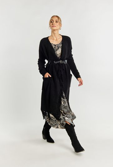 Sweter damski z frędzlami