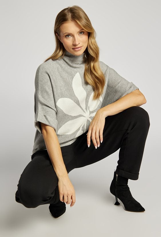 Sweter z wzorem
