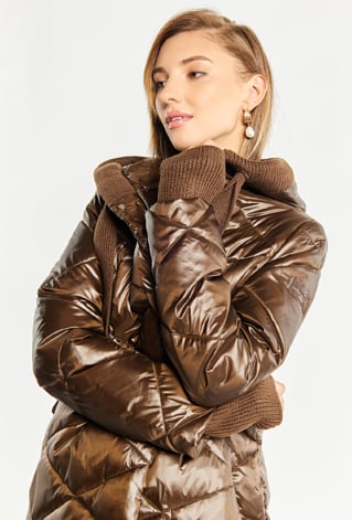 Płaszcz damski z kapturem