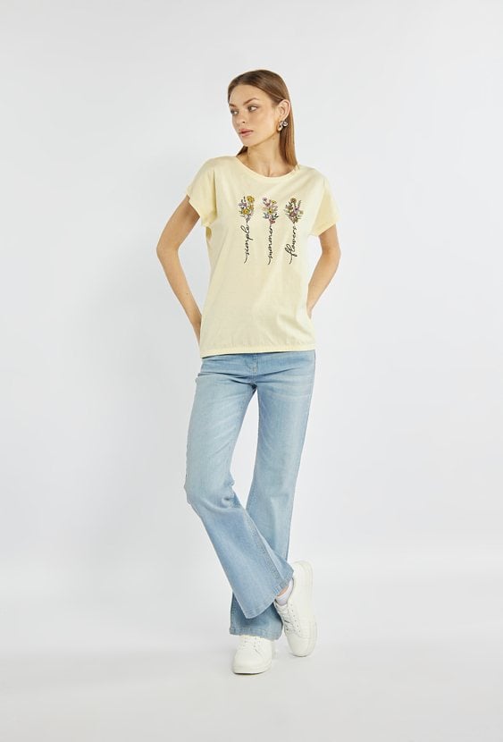 T-shirt z kwiatkami