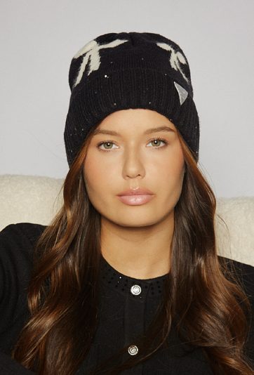 Czapka damska z wzorem