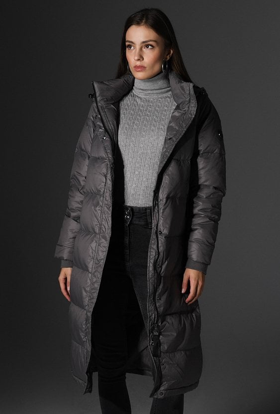 Płaszcz damski z odpinanym kapturem