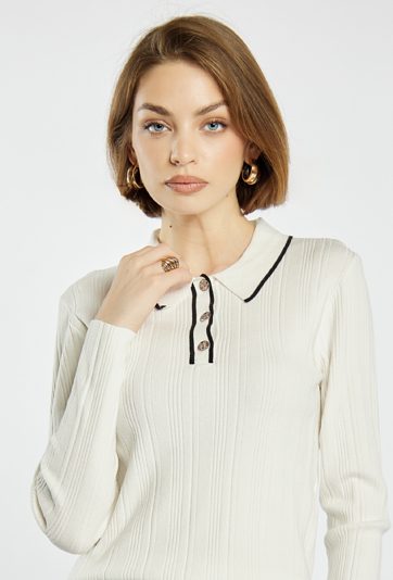 Sweter z kołnierzem