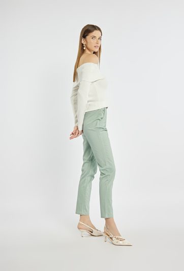 Spodnie damskie z paskiem