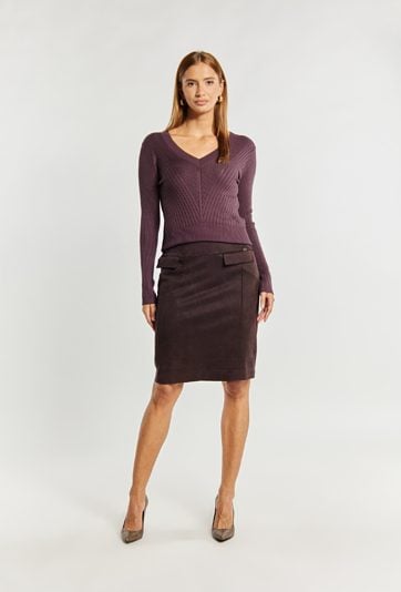 Sweter damski o dopasowanym fasonie