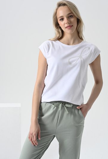 Biały t-shirt z cekinową aplikacją