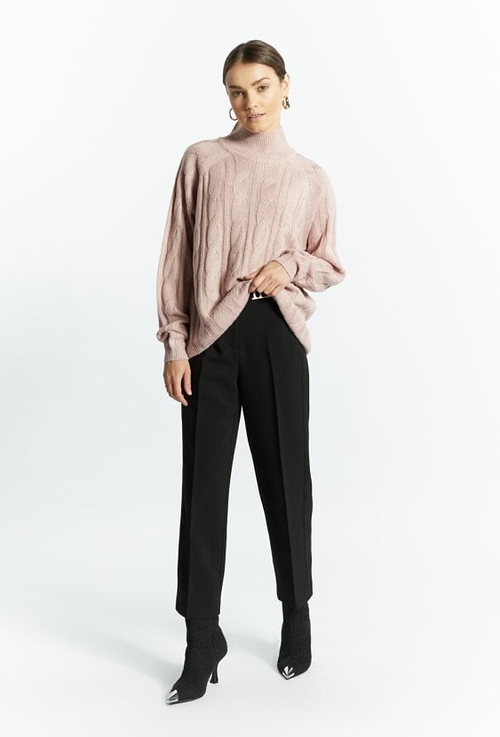 Sweter damski z ozdobnym splotem