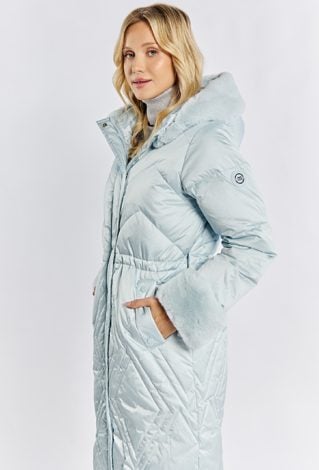 Płaszcz w pastelowym odcieniu