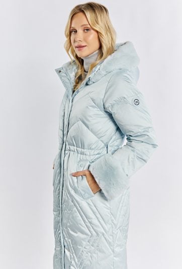 Płaszcz w pastelowym odcieniu