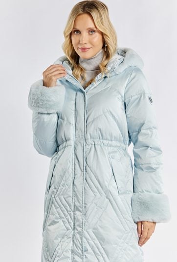 Płaszcz w pastelowym odcieniu