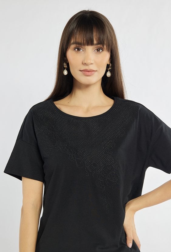 T-shirt z wiązaniem