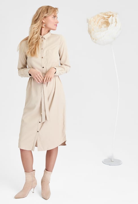 Beżowa szmizjerka z wiskozy