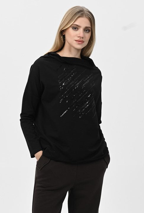 Bluza z cekinową aplikacją