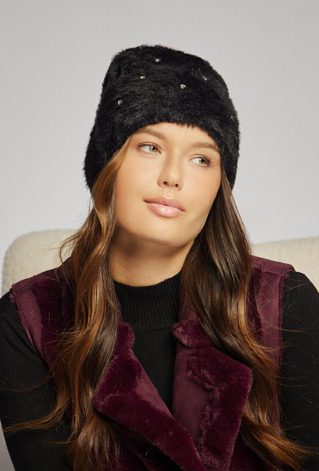 Czapka z delikatnym połyskiem