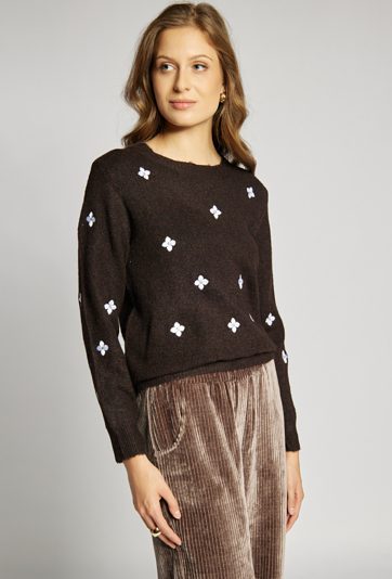 Sweter z kwiatkami