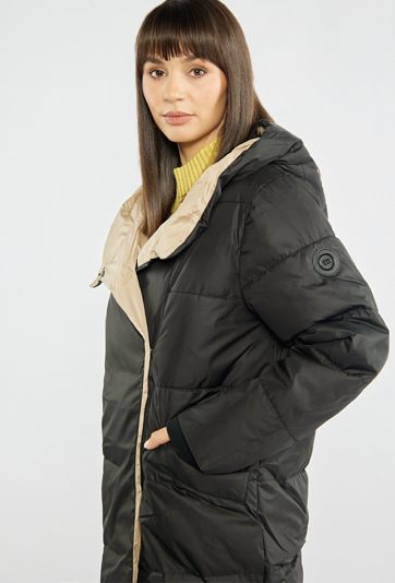 Pikowany płaszcz damski