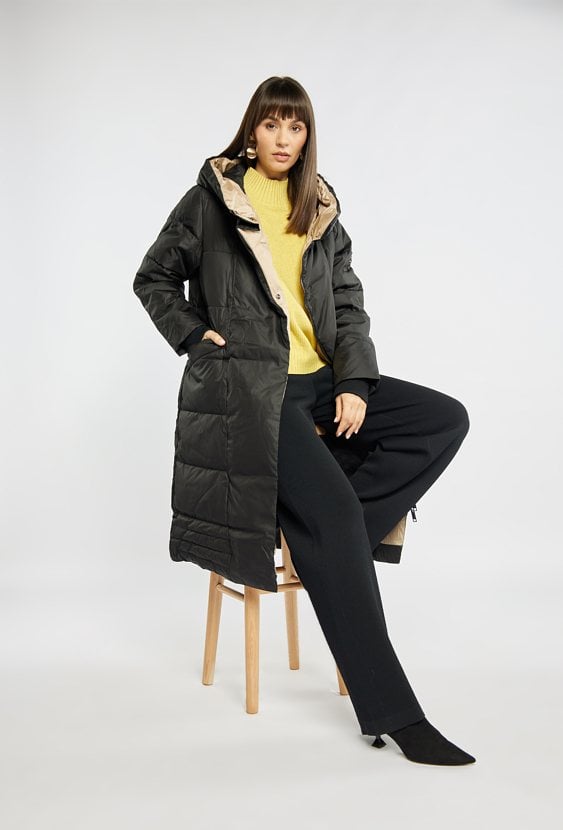 Pikowany płaszcz damski