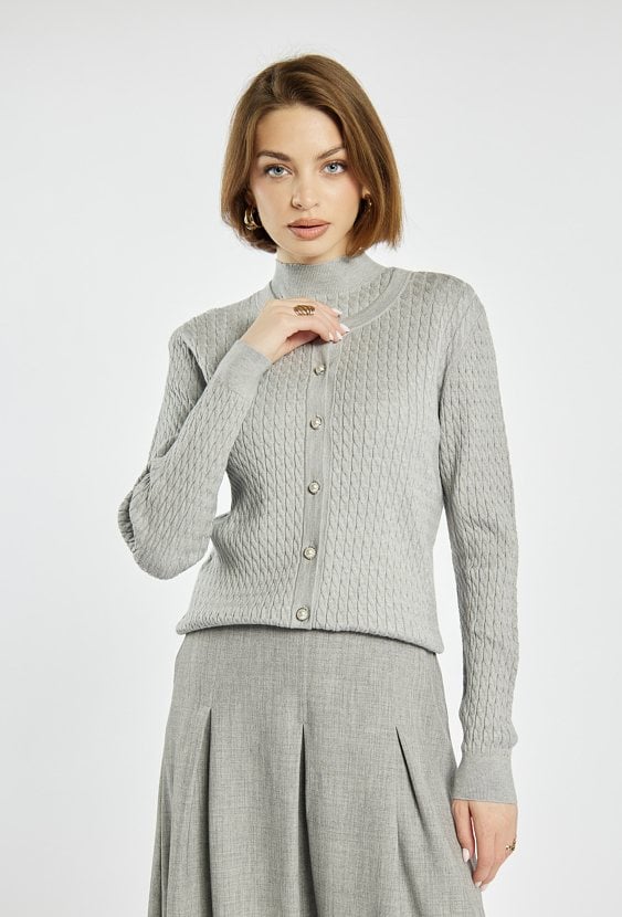 Stylowy sweter z guzikami