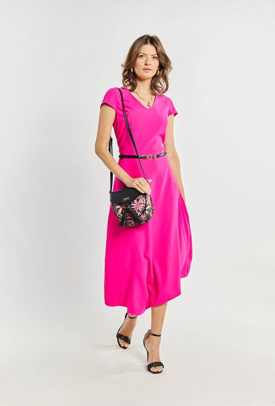 Kuferek z kwiecistym motywem