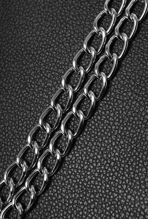 Torebka na łańcuszku Nobo