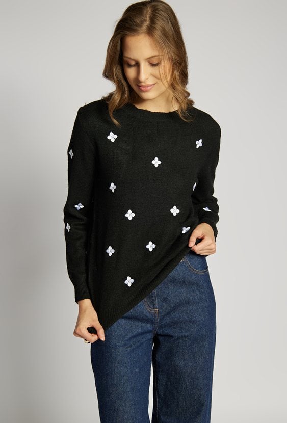 Sweter z kwiatkami