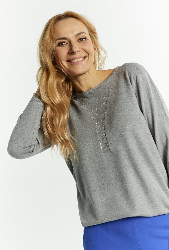 Wiskozowy sweter z dżetami