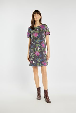 Sukienka w kwiatowy wzór