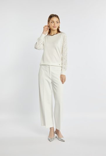 Sweter z koronką