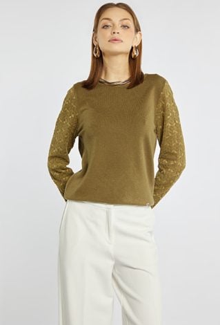 Sweter z koronką