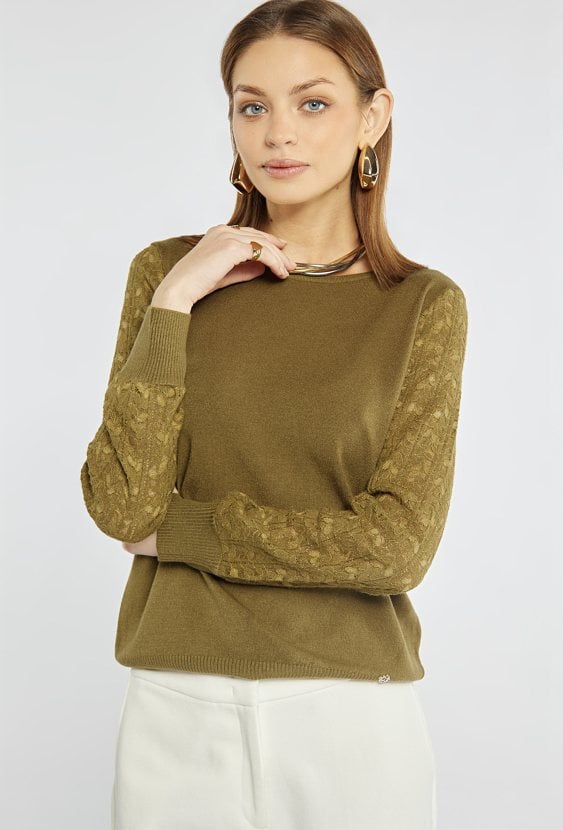 Sweter z koronką