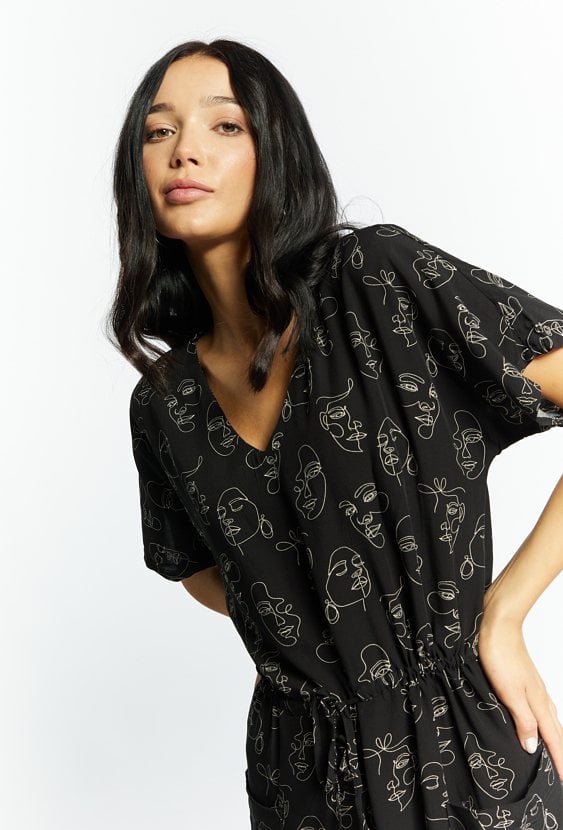 Sukienka midi z wzorem