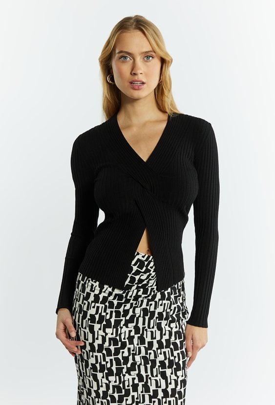 Sweter damski z rozcięciem