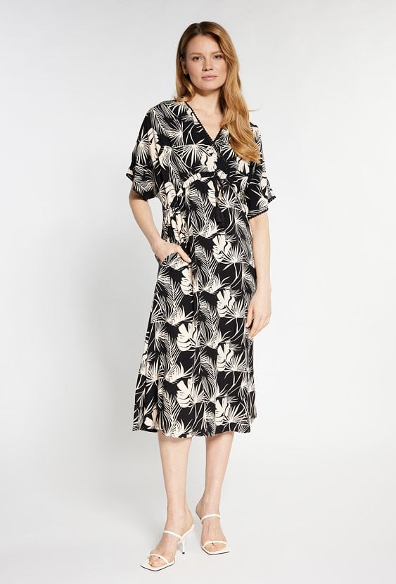 Wzorzysta sukienka midi