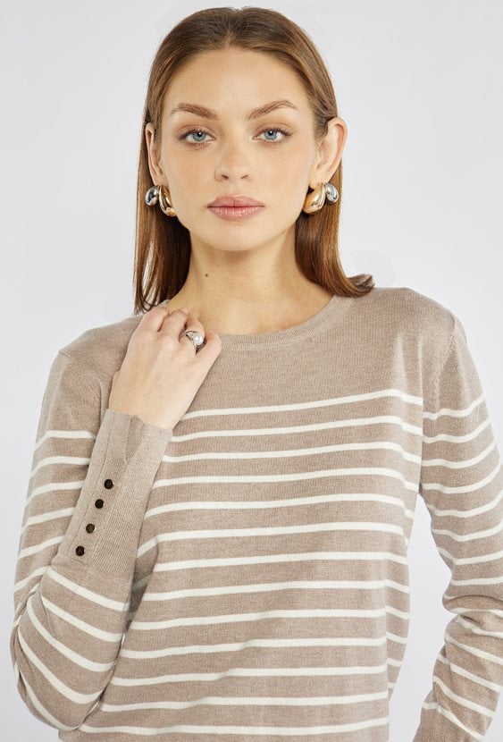 Sweter w paski