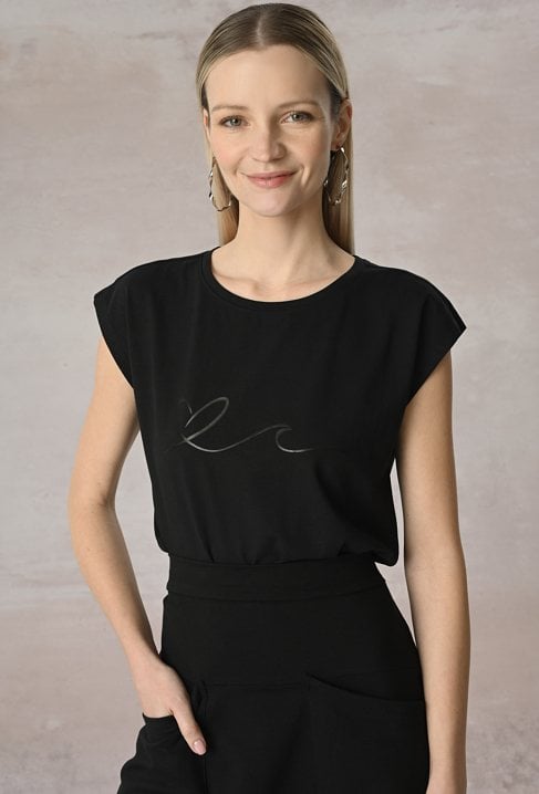 Czarny t-shirt z falą