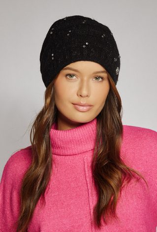 Czarna czapka damska