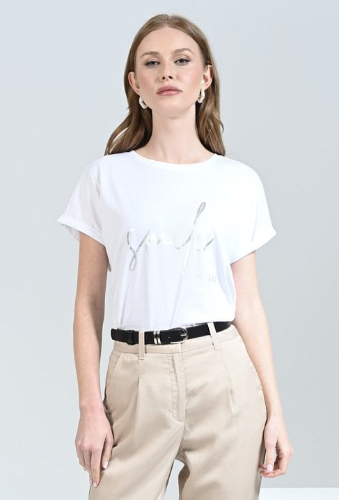 T-shirt z srebrną aplikacją