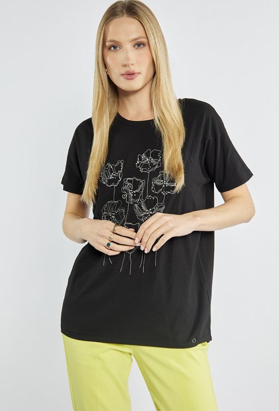 T-shirt z kwiatowym wzorem