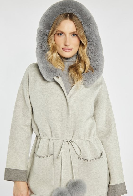 Sweter o kroju płaszcza