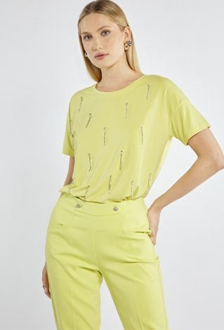 T-shirt z aplikacjami